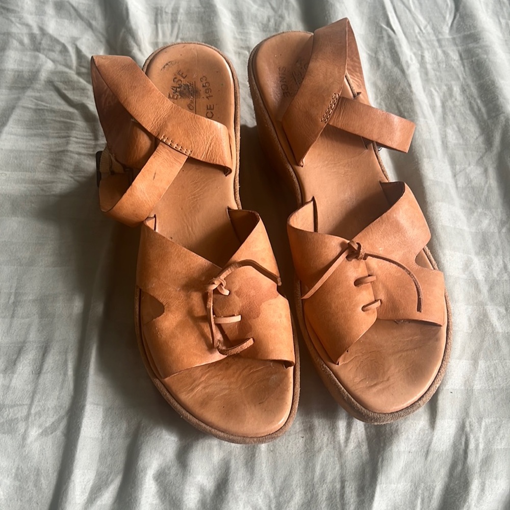 Korkease leather platforms 10 used.